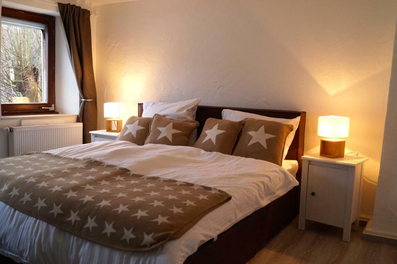 Ferienhaus Eifel Charlotte 克罗嫩堡 外观 照片